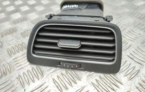 Volkswagen Golf VII Dashboard side air vent grill/cover trim