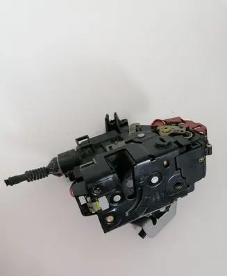 Audi A4 S4 B6 8E 8H Rear door lock 8E0839016C