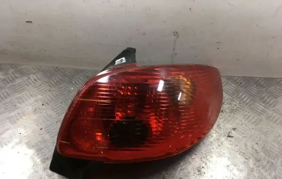 Peugeot 206 Rear/tail lights