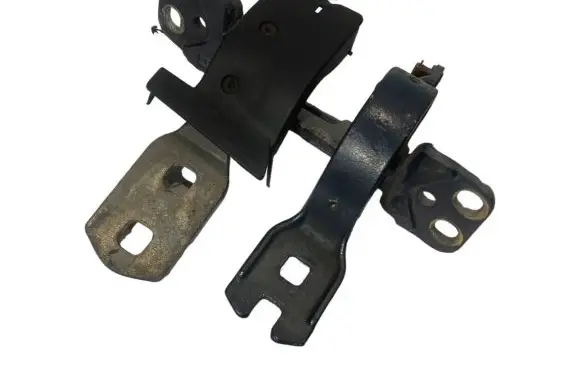 BMW 5 E39 Tailgate/trunk/boot hinge 8364788