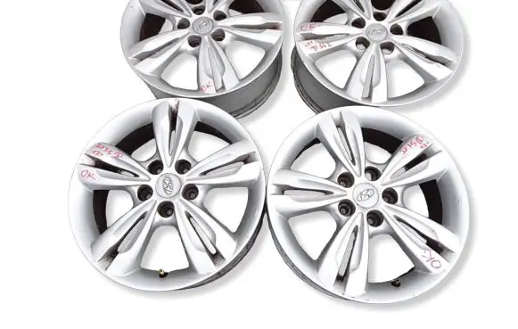 Fiat 500L R17 alloy rim QRBN3