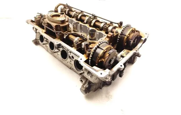 BMW 1 E81 E87 Engine head 7559168