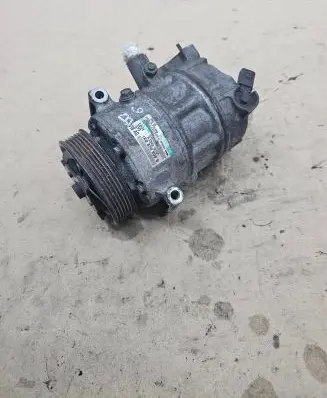 Volkswagen PASSAT B6 Air conditioning (A/C) compressor (pump) 1K0820808B R134A1615P 8689080B4