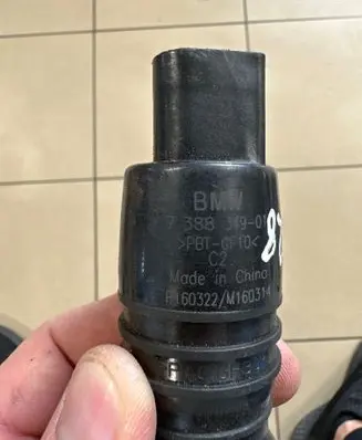 BMW X5 F15 Windscreen/windshield washer pump 7388349