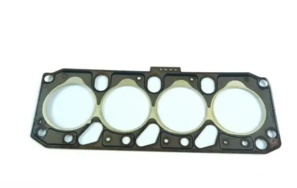 Ford Escort Other cylinder head part 6830402