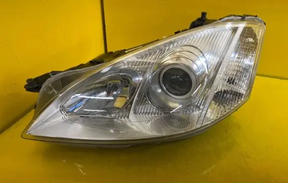 Mercedes-Benz S W221 Headlight/headlamp A2218201961