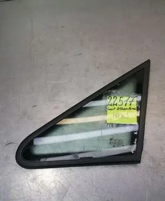 Seat Alhambra (Mk1) Front door vent window glass four-door E143R001100