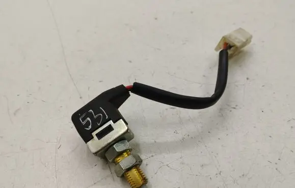 Clutch pedal sensor