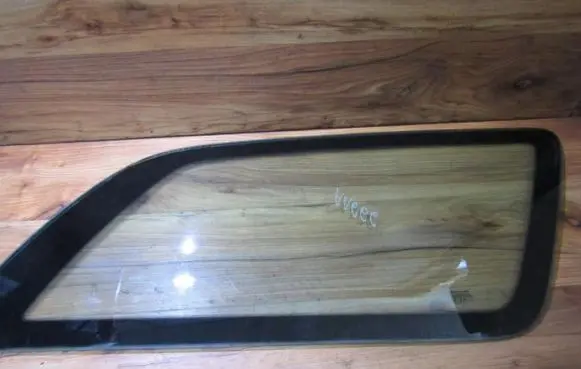 Ford Mondeo MK II Rear side window