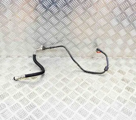 BMW i8 Fuel line pipe 7339271