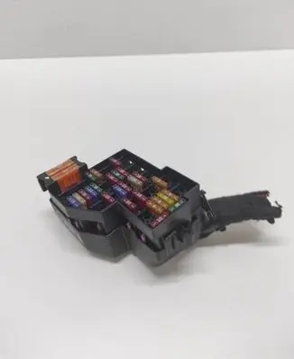 Volkswagen Touareg I Fuse box set 7L0941828A