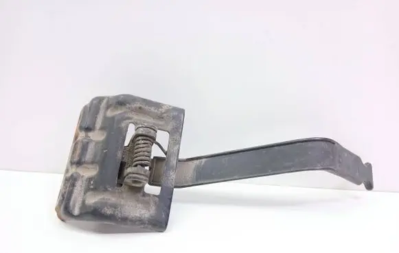 Engine bonnet (hood) release handle