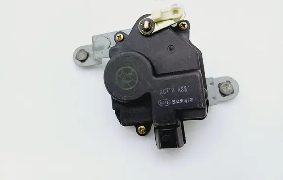 KIA Carens I Tailgate boot lock/latch motor 