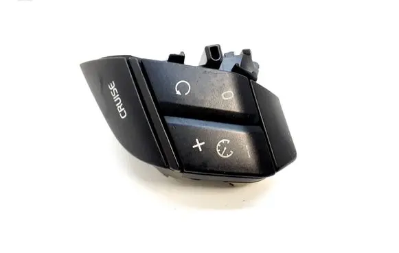 Volvo XC90 Steering wheel buttons/switches 8685478