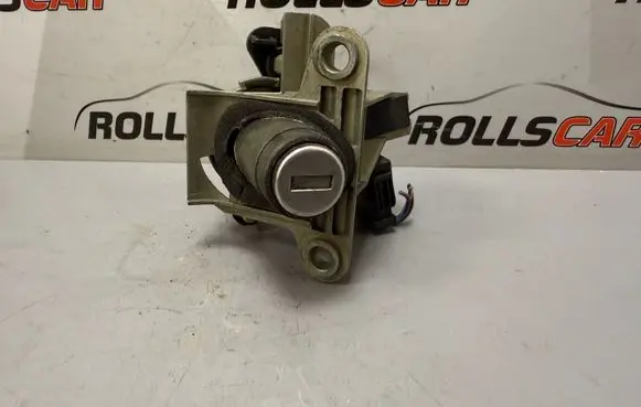 Audi A4 S4 B5 8D Tailgate exterior lock 8D5827573
