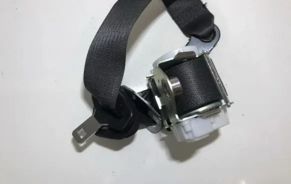Opel Meriva B Front seatbelt f13305706 34040728c