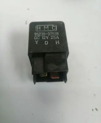 Hyundai Terracan Other relay 9523037500