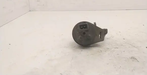 BMW 5 E39 Vacuum valve 1748875