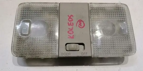 Renault Koleos I Rear seat light