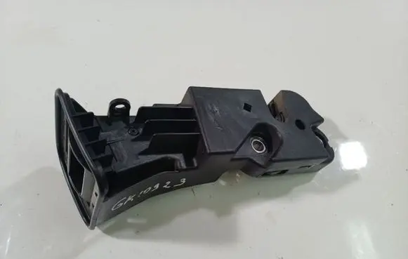 Hyundai i30 Seat back rest lock catch 
