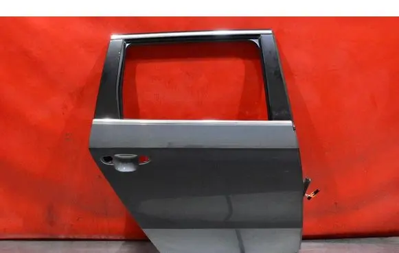 Volkswagen PASSAT CC Rear door 