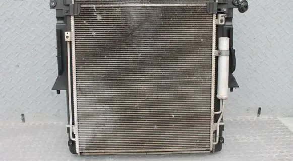 Mitsubishi L200 Radiator set CHLODNICEL200V24 7812A341 1350A807