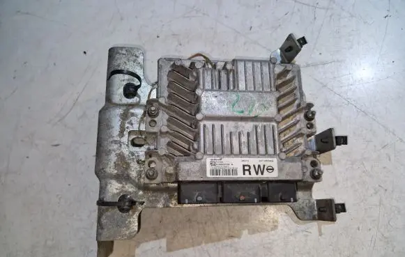 Nissan Qashqai Engine control unit/module S180033108