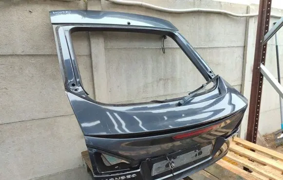 Ford Mondeo MK IV Tailgate/trunk/boot lid