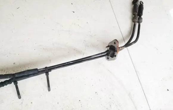 Gear shift cable linkage