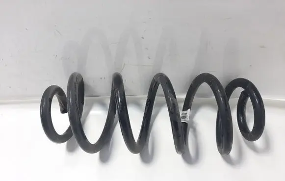 Volvo XC40 Rear coil spring 31658709