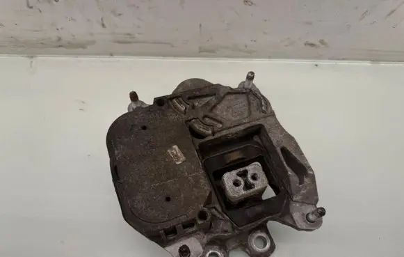 Audi A7 S7 4G Gearbox mount 65614 460399115E