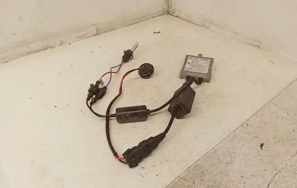 Mercedes-Benz E W212 Headlight ballast module Xenon
