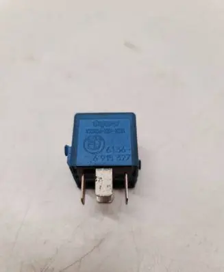 BMW 3 E90 E91 Other relay 6915327 V23134K59X313 6136