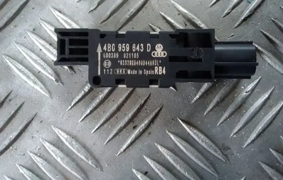Audi A8 S8 D3 4E Airbag deployment crash/impact sensor 4B0959643D