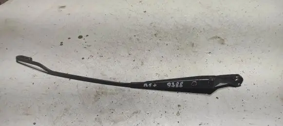 Volkswagen PASSAT B5.5 Front wiper blade arm 3B1955410