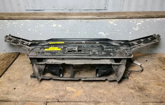 Volvo V70 Top upper radiator support slam panel 