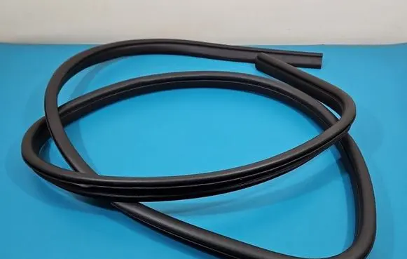 Ford Kuga I Front door rubber seal IMPRK1535940
