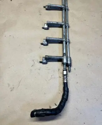Volkswagen Touareg I Fuel main line pipe 07Z133317K