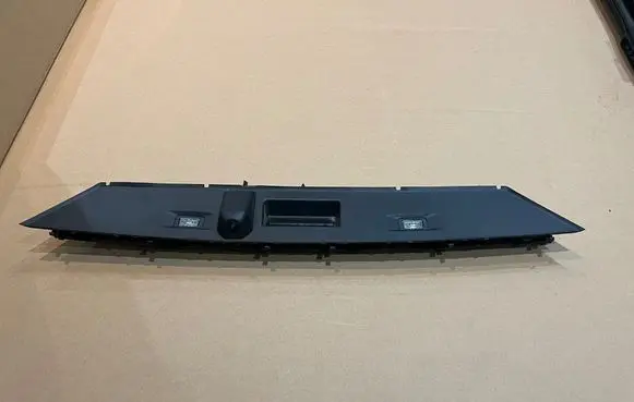 BMW X7 G07 Trunk door license plate light bar 5A30729 18116000004 7458169