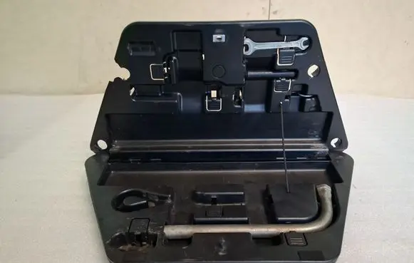 Audi A8 S8 D3 4E Tool box 4E0012633