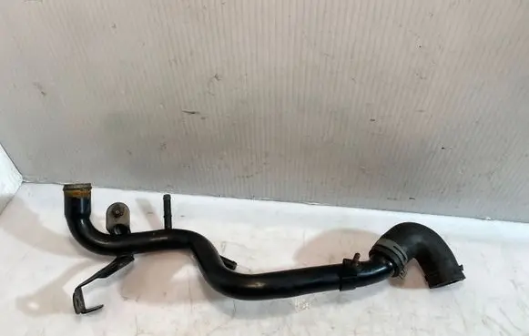 Audi A4 S4 B5 8D Engine coolant pipe/hose 038121071S