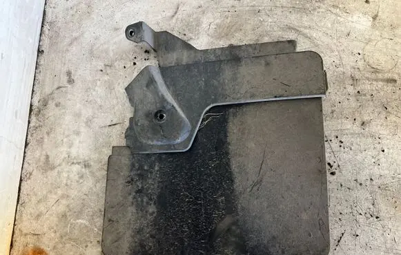Iveco Daily 6th gen Front mudguard
