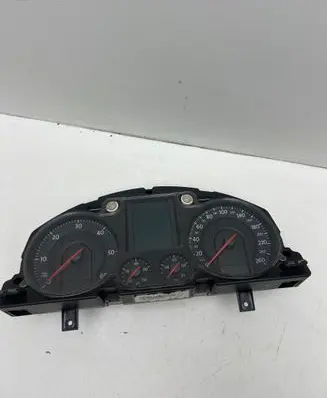 Volkswagen PASSAT B6 Speedometer (instrument cluster) 3C0920871 V0007000