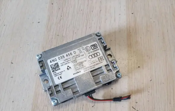 Skoda Octavia Mk4 Aerial antenna amplifier 4N0035456D
