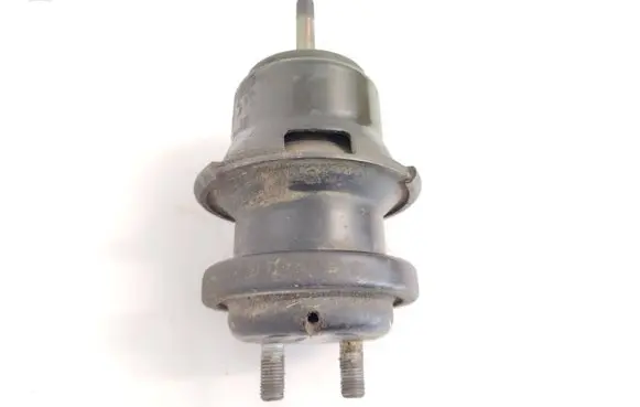 Subaru Outback Engine mount bracket