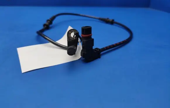 Mercedes-Benz CLK A209 C209 ABS brake wheel speed sensor A2035400417 2943 Q04