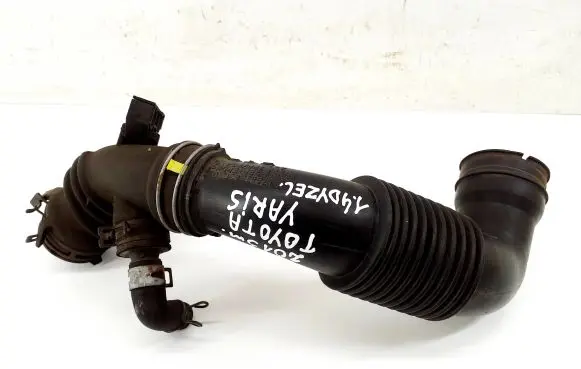 Toyota Yaris Intercooler hose/pipe 1788233010 1788133070