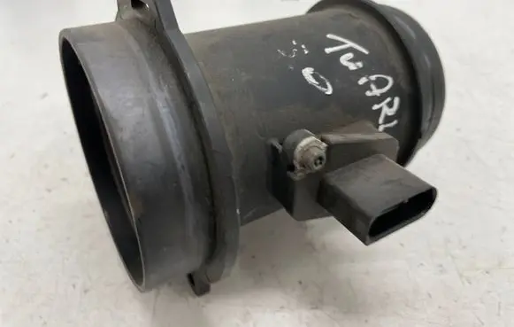 Volkswagen Touareg I Mass air flow meter 059906461K