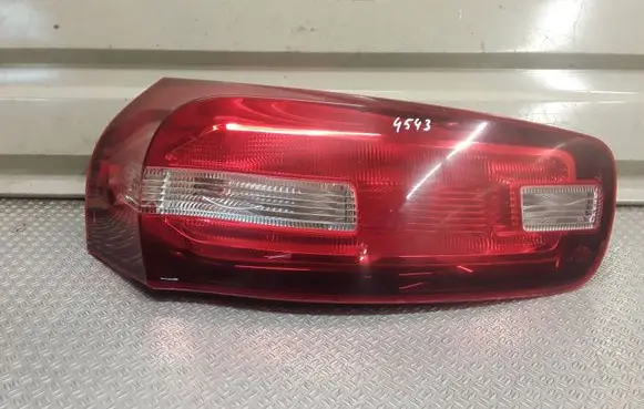 Citroen C4 II Picasso Tailgate rear/tail lights