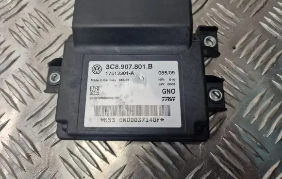 Volkswagen PASSAT B6 Hand brake control module 3C8907801B